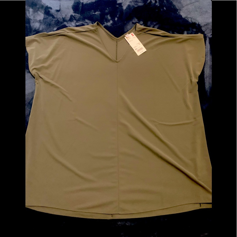 Uniqiolo olive green tunic